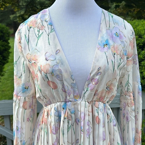 Sundayup Dress - Picture 2 of 3